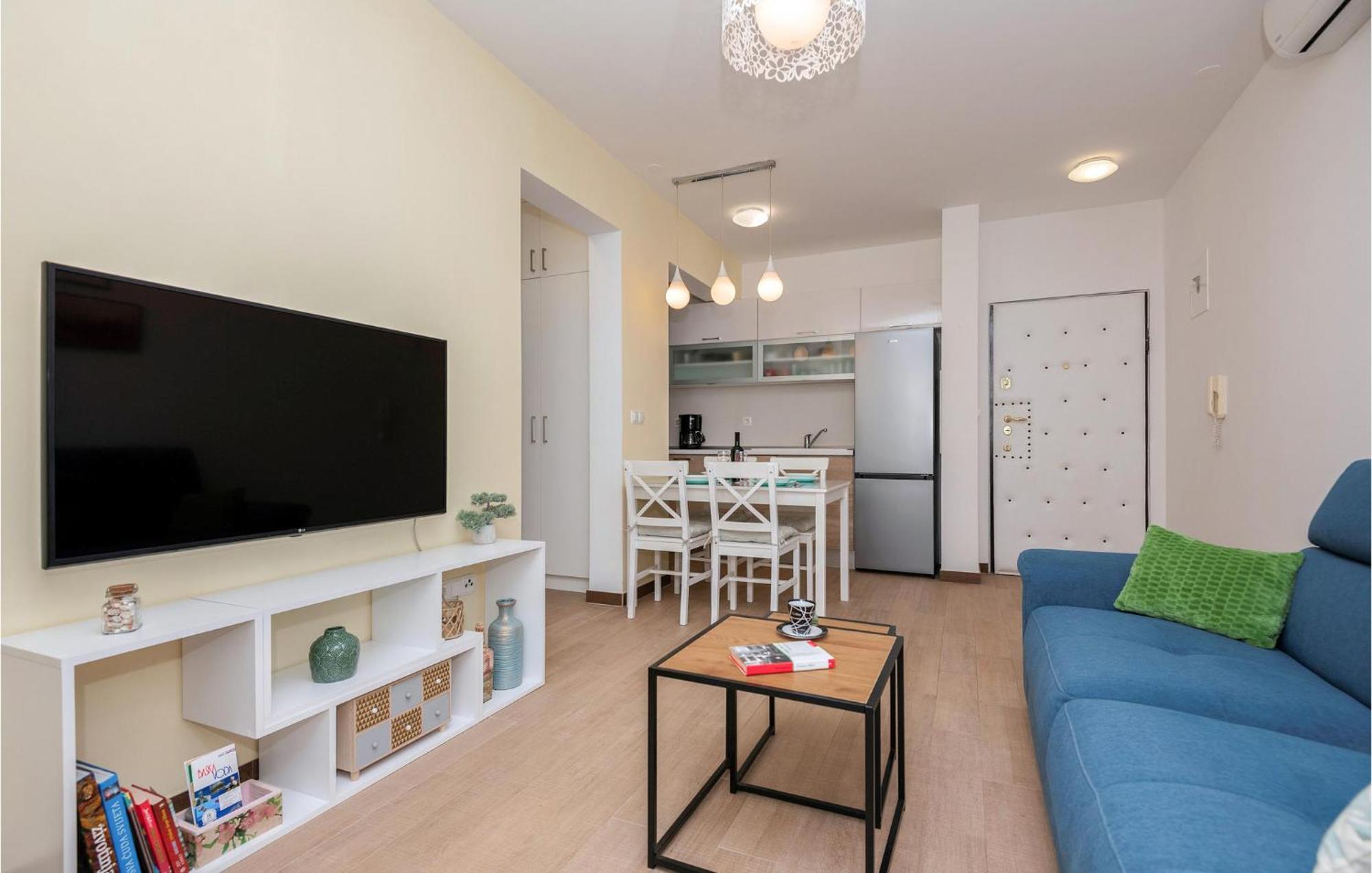 1 Bedroom Beautiful Apartment In บาชกาโวดา ภายนอก รูปภาพ